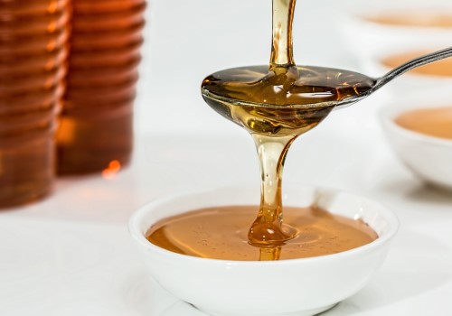 https://shp.aradbranding.com/قیمت عسل شیرین ایلام با کیفیت ارزان + خرید عمده